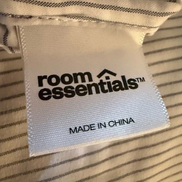 room essentials dorm size new with out packaging blue and white twin XL - Picture 3 of 4